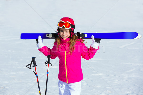 Dziecko dziewczyna zimą śniegu narciarskie wyposażenie Zdjęcia stock © lunamarina