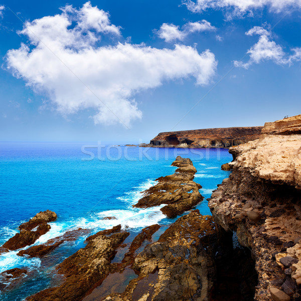 Plajă insulele canare Spania cer peisaj fundal Imagine de stoc © lunamarina