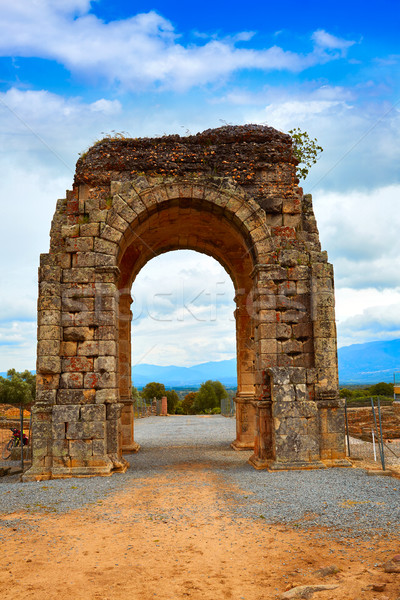 Foto d'archivio: Arch · romana · Spagna · la · città · montagna