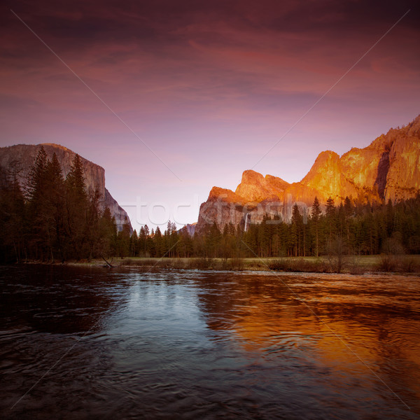 Yosemite Merced River el Capitan and Half Dome Stock photo © lunamarina