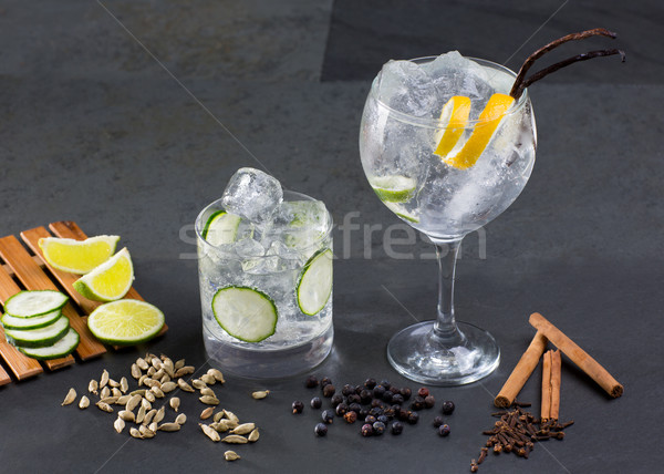 Gin koktajl lima ogórek wanilia Zdjęcia stock © lunamarina