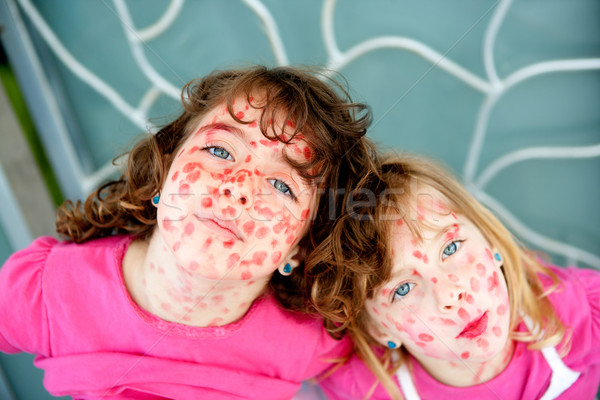 Stock foto: Kind · Mädchen · Unfug · Lippenstift · Schwester · Mutter