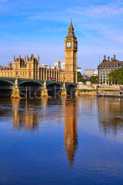 Big Ben reloj torre thames río Londres Foto stock © lunamarina