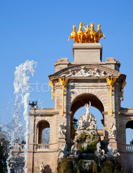 Barcelona park meer fontein gouden hemel Stockfoto © lunamarina