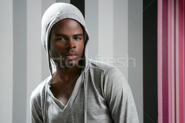 [[stock_photo]]: Homme · gris · main · visage · mode