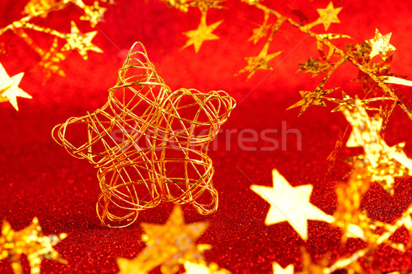 Foto stock: Natal · ouro · arame · estrela · vermelho · brilho