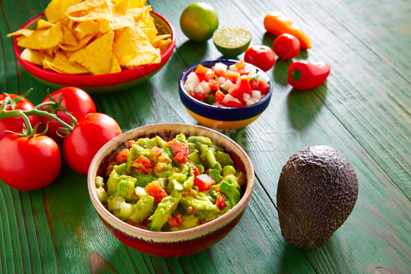 Meksykańskie jedzenie nachos chili czerwony tablicy Zdjęcia stock © lunamarina