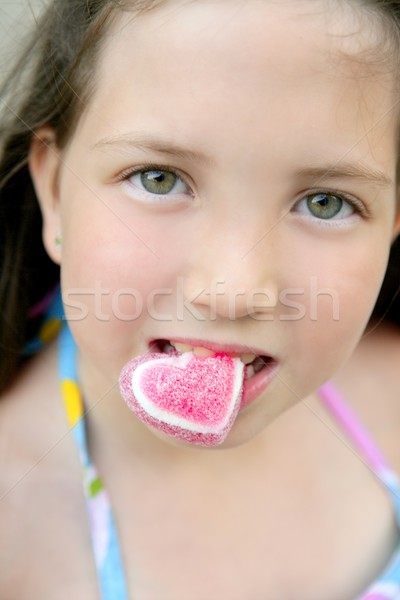 Zdjęcia stock: Piękna · teen · portret · jedzenie · candy · serca