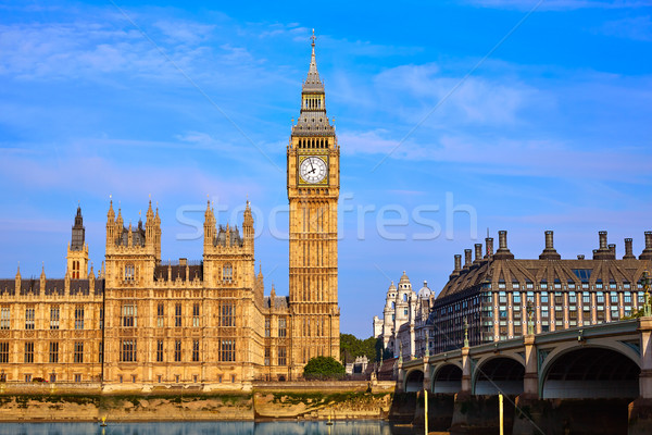 Big Ben reloj torre Londres Inglaterra agua Foto stock © lunamarina