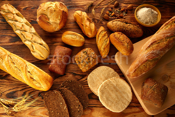 Brood gouden houten tafel vers Stockfoto © lunamarina