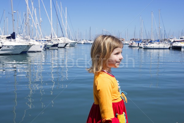 Foto stock: Rubio · nina · azul · marina · caminando · nina