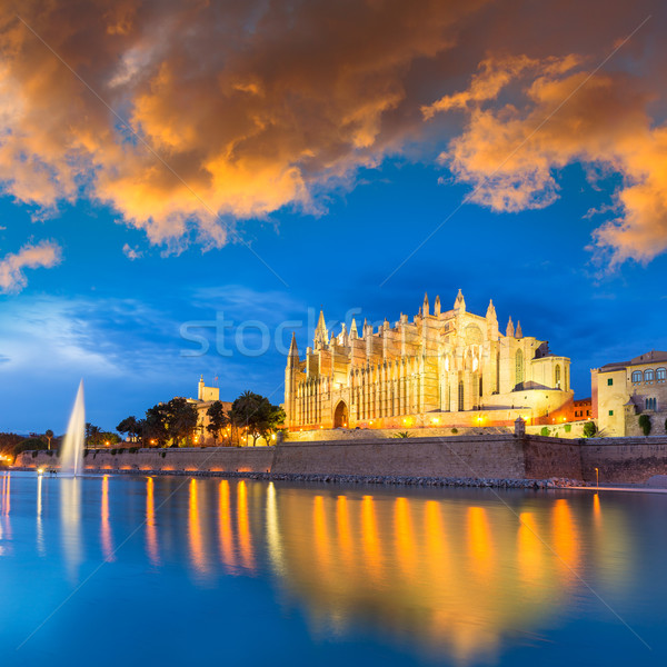 Foto stock: Mallorca · catedral · pôr · do · sol · Espanha · céu