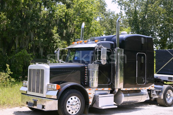 Amerikai teherautó acél fekete hatalmas teherautó Stock fotó © lunamarina