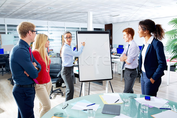 Stockfoto: Uitvoerende · vrouw · presentatie · team · kantoor