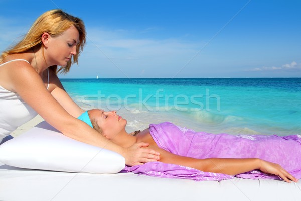 Reiki masaj Insulele Caraibe plajă femeie vacanţă Imagine de stoc © lunamarina