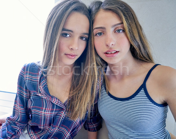 Mooie beste vriend teen meisjes portret Stockfoto © lunamarina