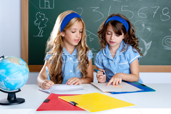 Kinderen studenten klas helpen ander school Stockfoto © lunamarina