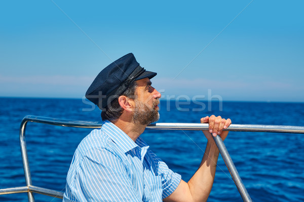 Sakal denizci kapak adam yelkencilik deniz Stok fotoğraf © lunamarina