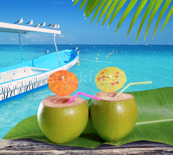 [[stock_photo]]: Noix · de · coco · paille · cocktails · tropicales · Caraïbes · plage