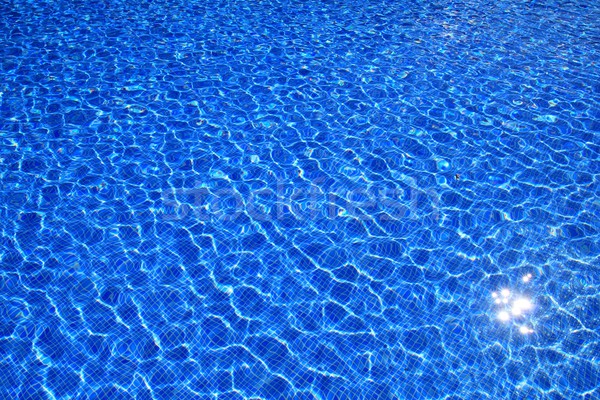 藍色 瓷磚 游泳池 水 反射 質地 商業照片 © lunamarina