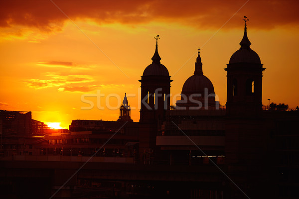 Londres coucher du soleil thames london bridge ville orange [[stock_photo]] © lunamarina