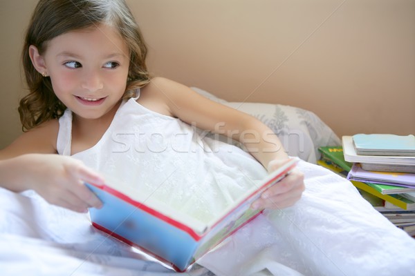 Stock fotó: Gyönyörű · kislány · olvas · könyv · otthon · arc