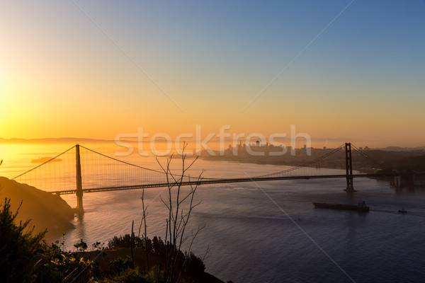 Golden Gate Bridge San Francisco sunrise Californie USA ciel [[stock_photo]] © lunamarina