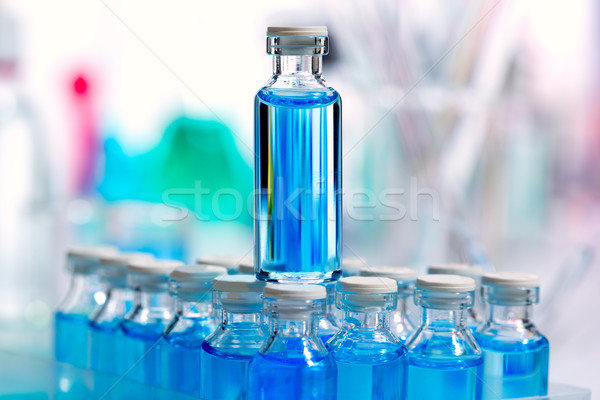 Zdjęcia stock: Chemicznych · naukowy · laboratorium · niebieski · szkła · butelek