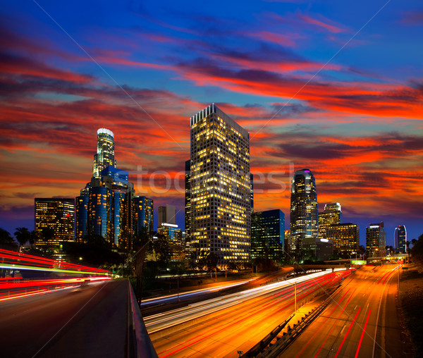 Imagine de stoc: Centrul · orasului · la · noapte · Los · Angeles · apus · orizont