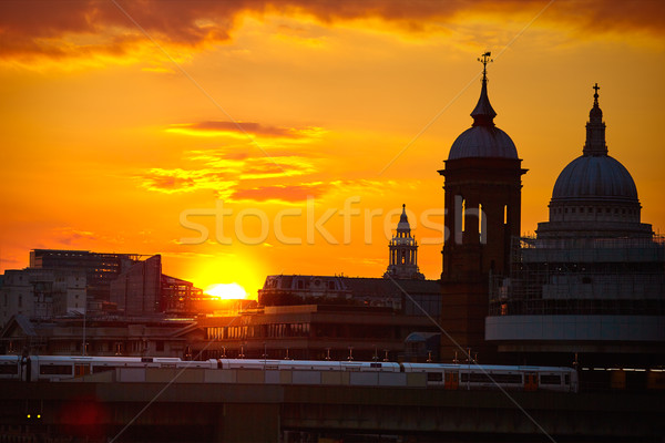 Londres coucher du soleil thames london bridge ville orange [[stock_photo]] © lunamarina