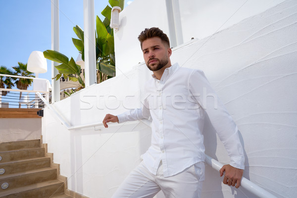 [[stock_photo]]: Jeunes · barbe · homme · blanche · étudiant · jeunes