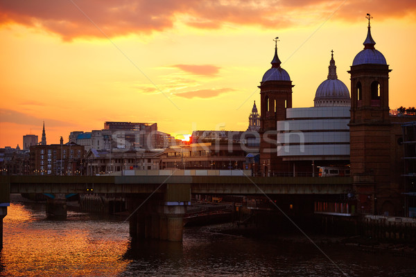 Londres coucher du soleil thames london bridge ville orange [[stock_photo]] © lunamarina