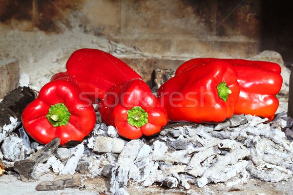 Foto stock: Grelhado · vermelho · pimentas · brasa · fogo · legumes