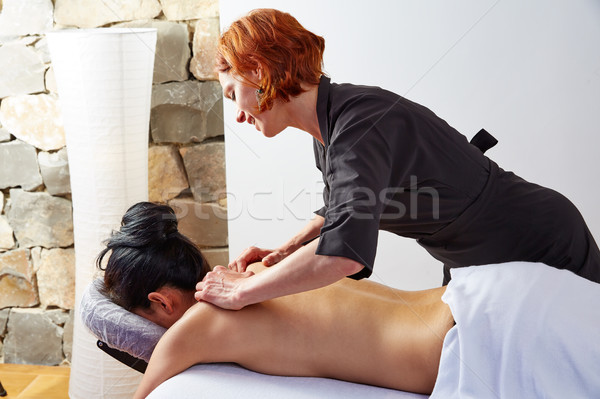 Сток-фото: массаж · женщину · назад · рук · женщины · кровать