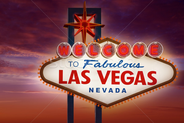 Bienvenue fabuleux Las Vegas signe coucher du soleil ciel Photo stock © lunamarina