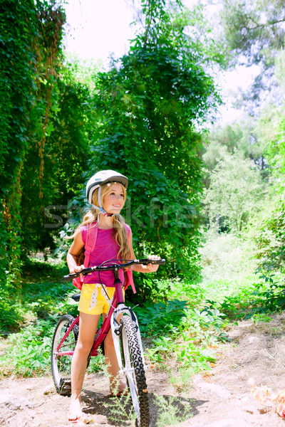 Stock foto: Kinder · Mädchen · Reiten · Fahrrad · Freien · Wald