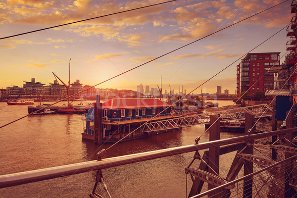 London Temze folyó hajók Anglia naplemente Stock fotó © lunamarina