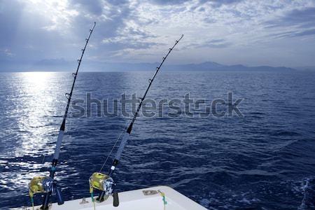 Barcă pescuit trolling adanc albastru ocean Imagine de stoc © lunamarina
