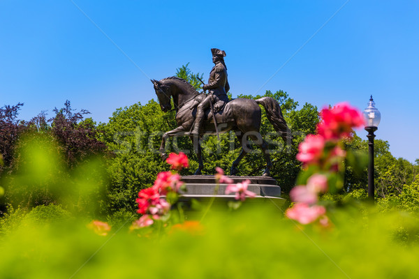 Boston Monumentul Washington Massachusetts SUA flori primăvară Imagine de stoc © lunamarina