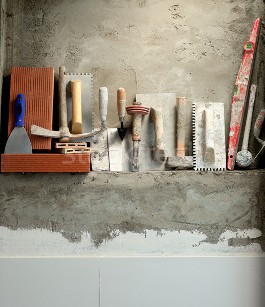 Photo stock: Construction · maçon · ciment · outils · rangée · bâtiment