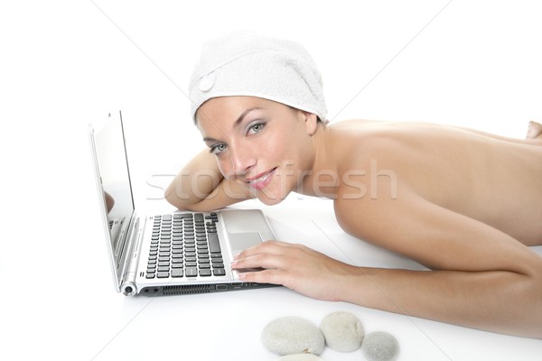 Foto stock: Bela · mulher · estância · termal · trabalhando · laptop · computador · portátil · computador