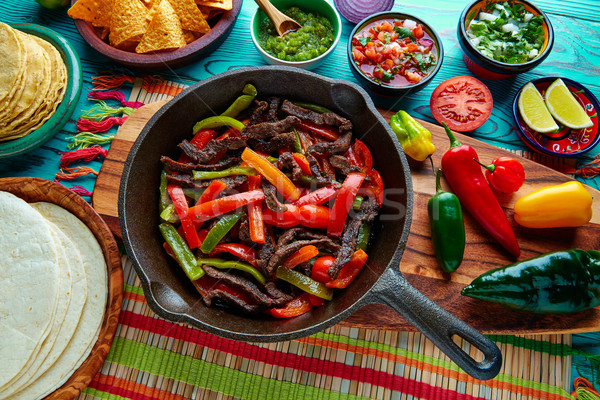 Boeuf fajitas pan chili mexican [[stock_photo]] © lunamarina