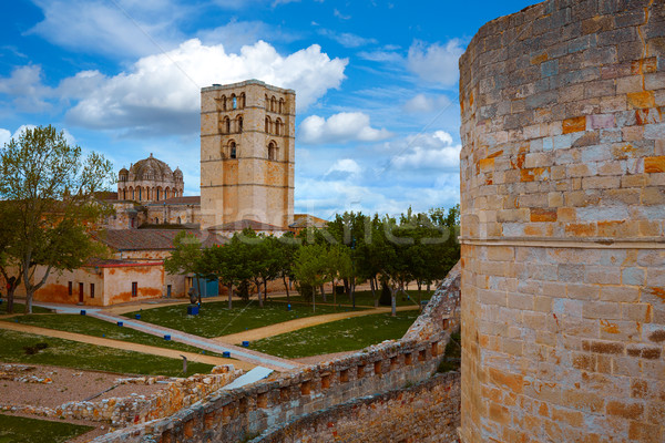 Katedral İspanya yol şehir mimari Stok fotoğraf © lunamarina