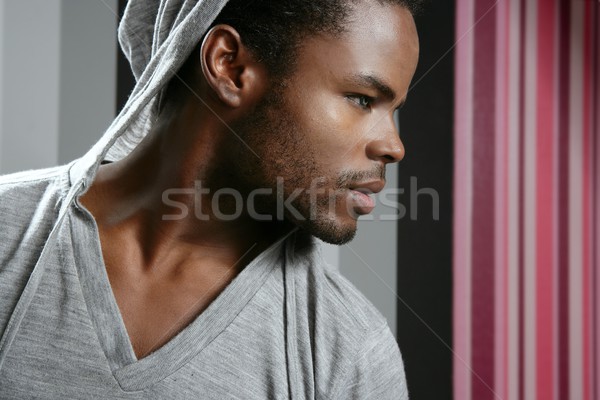 [[stock_photo]]: Homme · gris · main · visage · mode