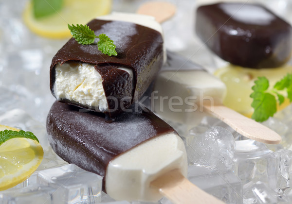 Stock photo: mint ice cream with lemon slices