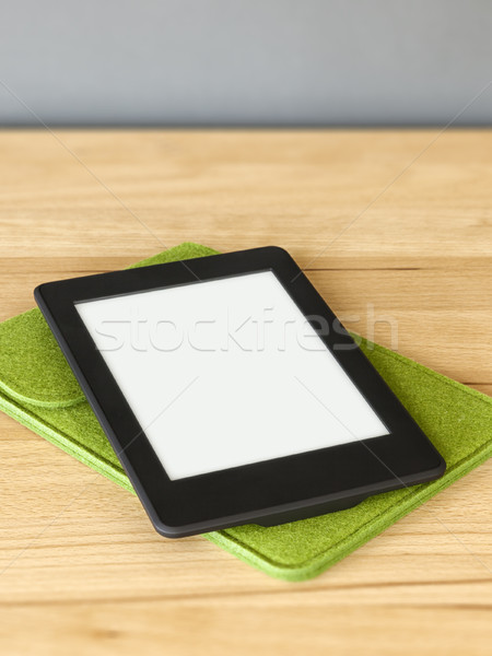 Foto stock: Ebook · lector · mesa · de · madera · imagen · Internet · madera