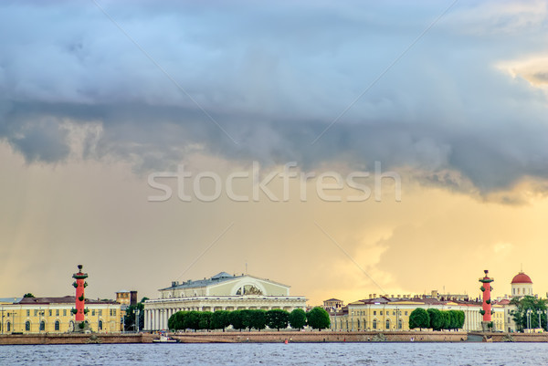 Onweersbui wolken eiland hemel stad landschap Stockfoto © mahout
