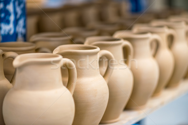 Stok fotoğraf: Görmek · seramik · raf · çanak · çömlek