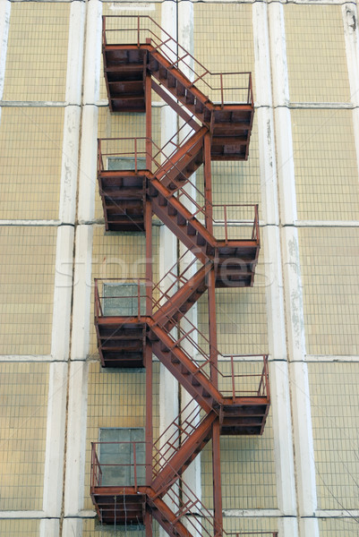 ストックフォト: 火災 · 脱出 · さびた · 鉄 · 階段 · 建設