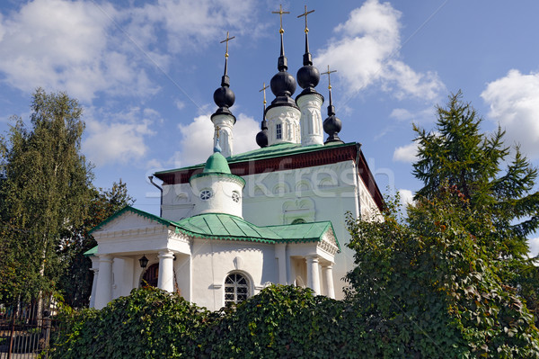 Vechi rus ortodox biserică oraş cer Imagine de stoc © mahout